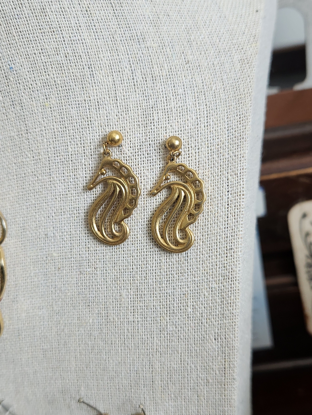 Gold Tone Seahorse Drop Earrings - Unbranded